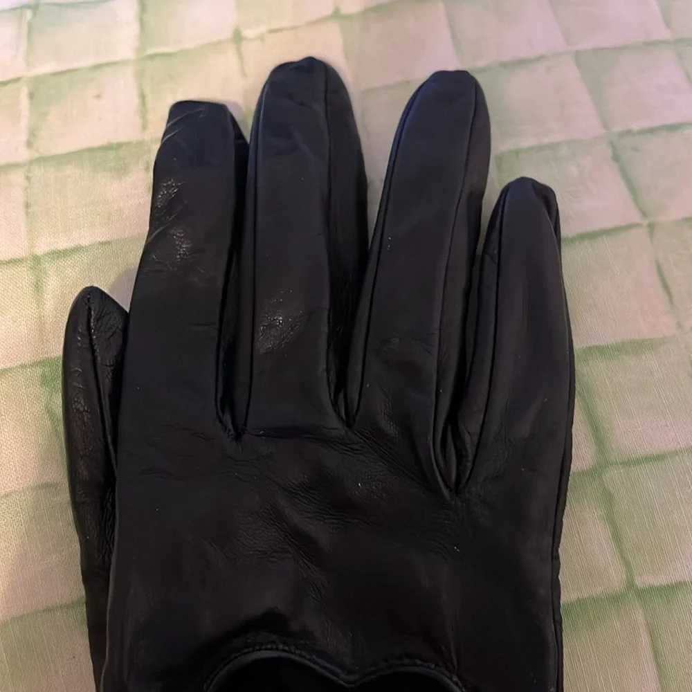 Gucci Leather Glove - Only Right Hand